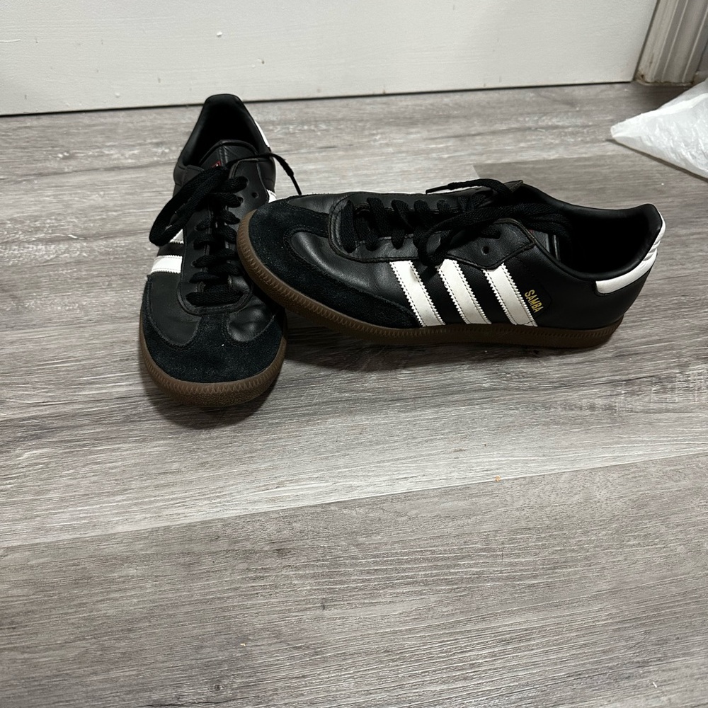 Adidas Black Sambas